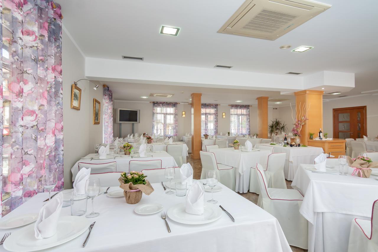 Hotel La Terraza De Пуэнте-Вьесго Экстерьер фото